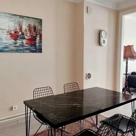 Charming 3 Bedroom At Suleyman Pasa St Διαμέρισμα