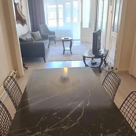 Charming 3 Bedroom At Suleyman Pasa St Διαμέρισμα