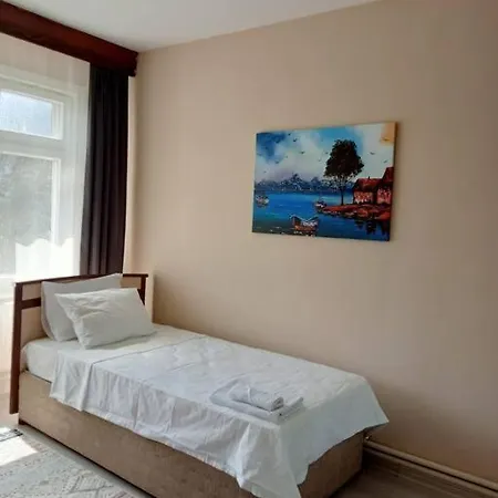 Charming 3 Bedroom At Suleyman Pasa St Istanbul