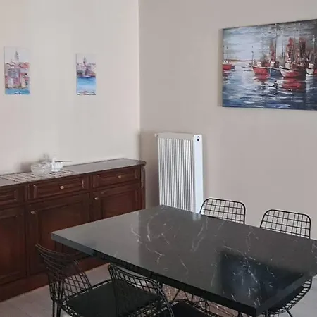 Apartment Charming 3 Bedroom At Suleyman Pasa St *